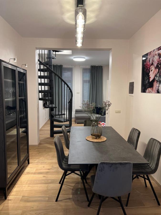 Exclusive Two-Level Apartment With Private Terrace On The Canal Брюссель Экстерьер фото